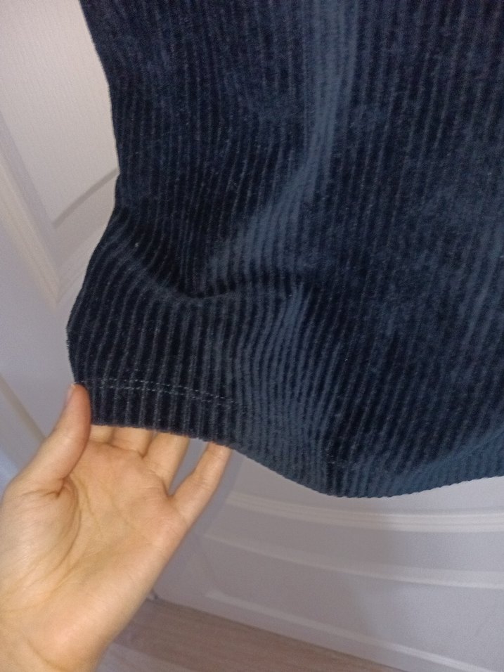 kadife uzun kollu elbise - Görsel 3