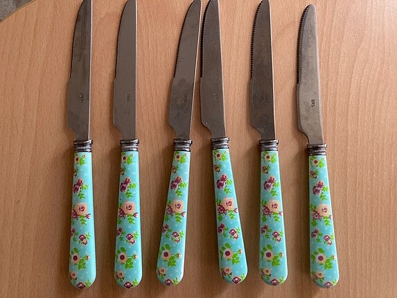 Diğer 6 kişilik çiçekli çatal kaşık bıçak takımı iki takım