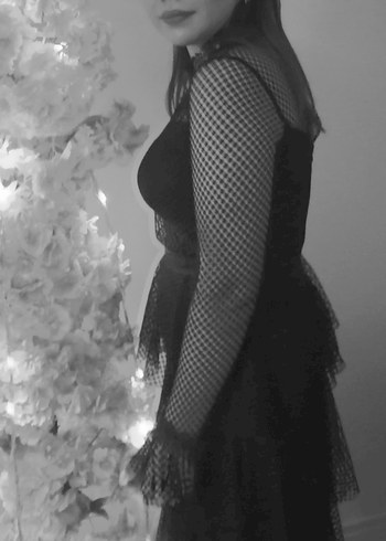Siyah Dantel Detaylı Gotik Midi Elbise
