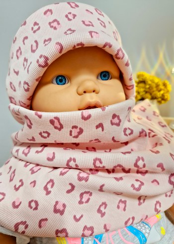 Pembe Leopar Desenli Örgü Çocuk Bere ve Boyunluk