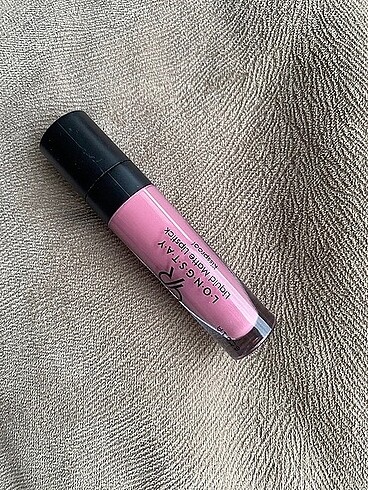 Golden Rose Longstay Likit Mat Ruj