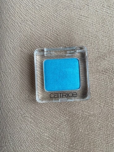  Beden Catrice far