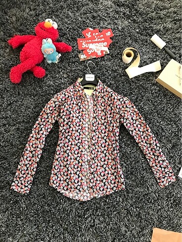 LOVE MOSCHINO GÖMLEK 061