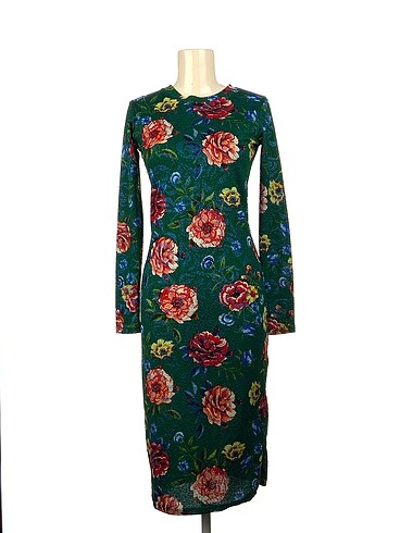 Zara Günlük Elbise %70 İndirimli.