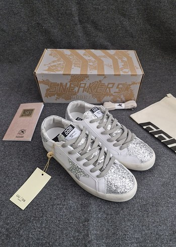 38 Beden Golden Goose Deluxe