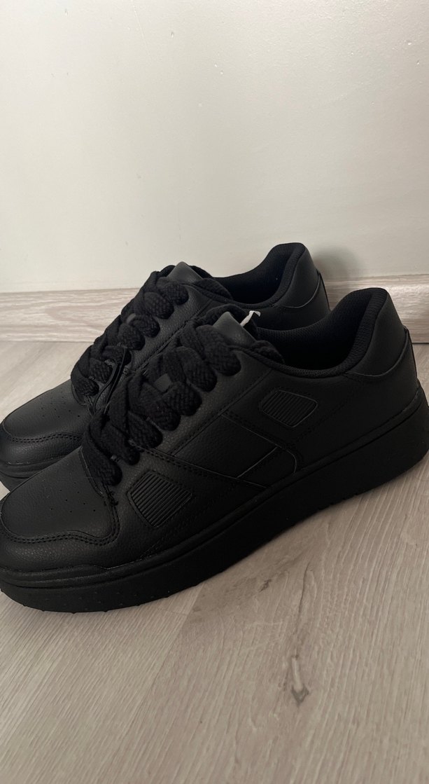 Siyah Kadın Spor Ayakkabı Cırtlı Blok Topuk - Görsel 3