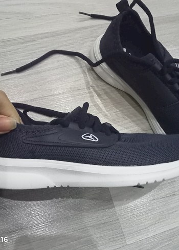 Siyah Bağcıklı Kadın Spor Ayakkabı - Görsel 3