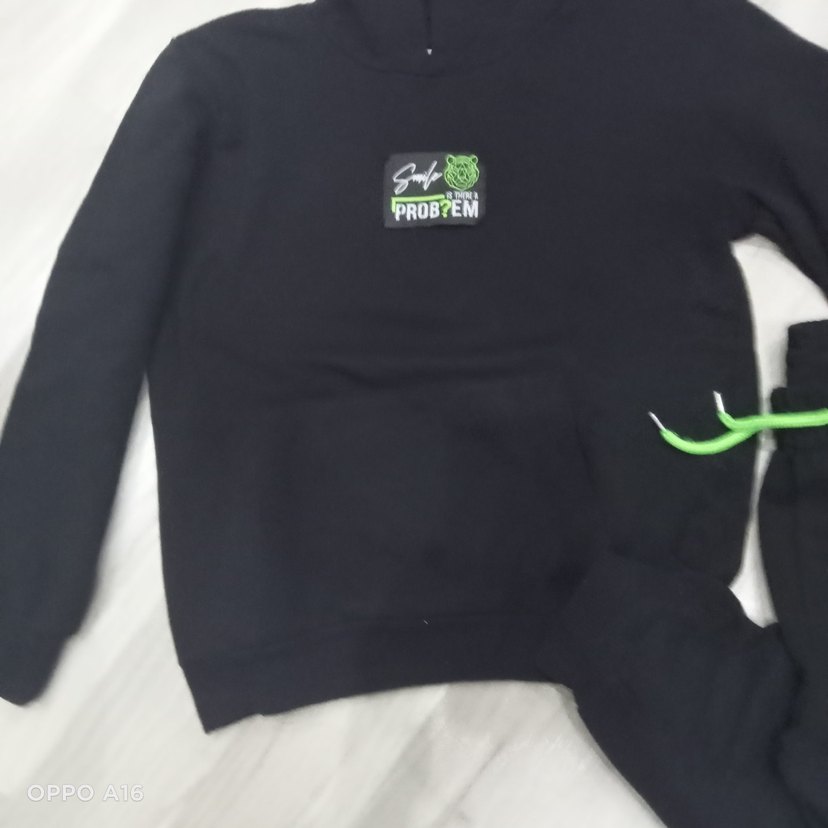 Siyah Erkek Çocuk Kapüşonlu Sweatshirt ve Eşofman - Görsel 4