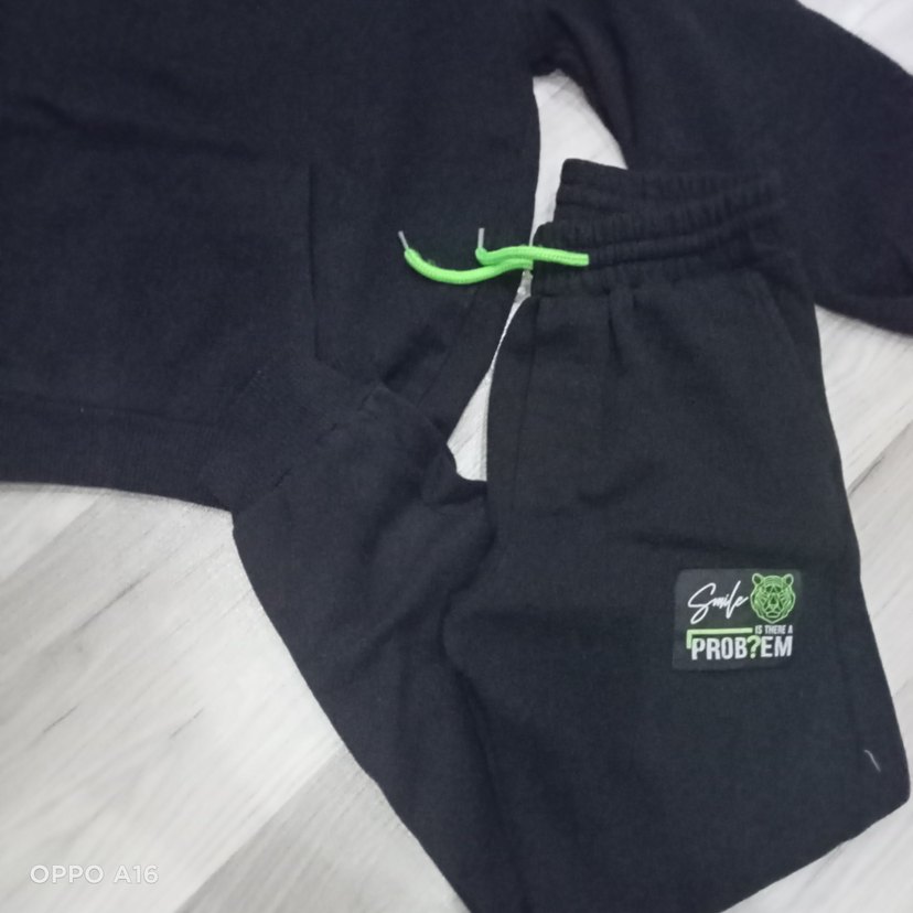 Siyah Erkek Çocuk Kapüşonlu Sweatshirt ve Eşofman - Görsel 5