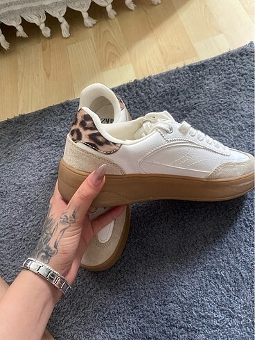 Zara Zara leoparlı basic ayakkabı