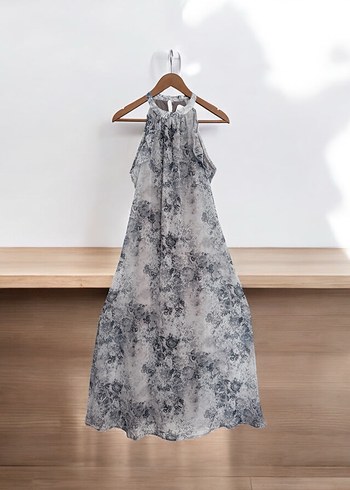 Gri Batik Desenli Uzun Şifon Elbise