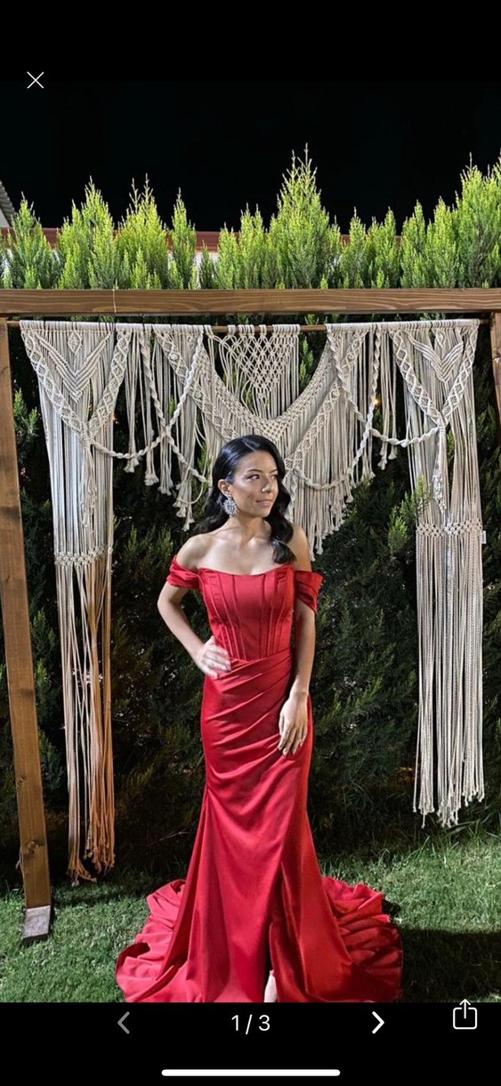 Kırmızı Drapeli Uzun Straplez Kadın Abiye - Görsel 3