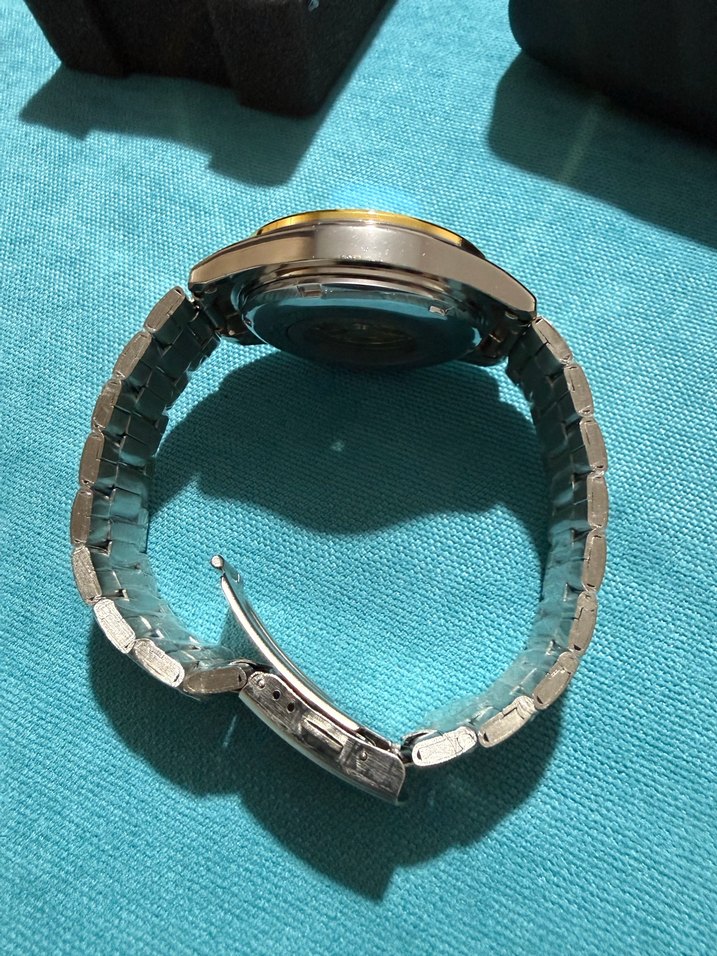 Altın Renkli Modern Klasik Erkek Kol Saati - Görsel 5