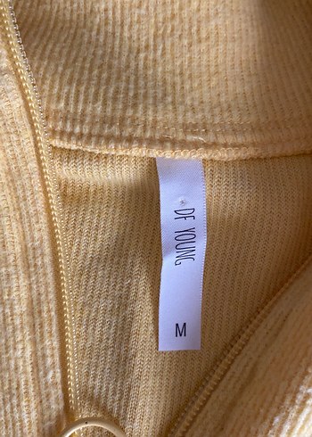 Sarı Kadın Yüksek Yakalı Fermuarlı crop Sweatshirt - Görsel 2