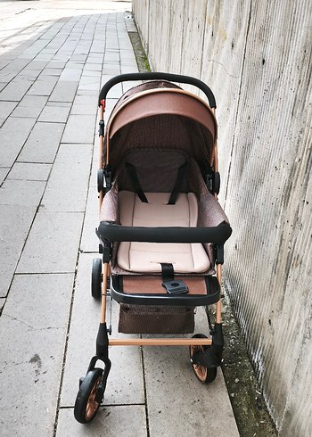 Kahverengi ve Gri Bebek Arabası - Görsel 3