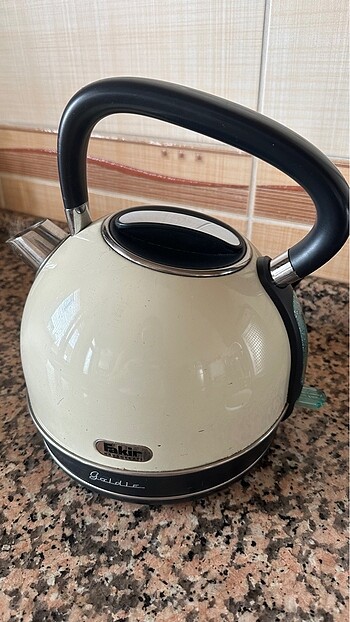 Fakir Krem rengi Kettle