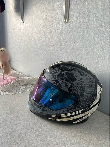 Ls2 kask