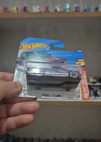 Beden Renk Hot Wheels Mor '91 GMC Syclone Oyuncak Araba