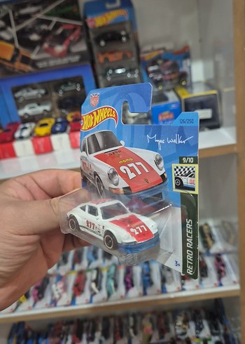 Hot Wheels 71 Porsche 911 Beyaz Oyuncak Araba