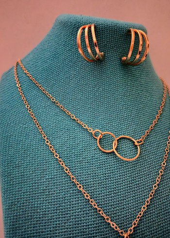 Beden Minimalist Gold Zincir Detaylı Kadın Kolye