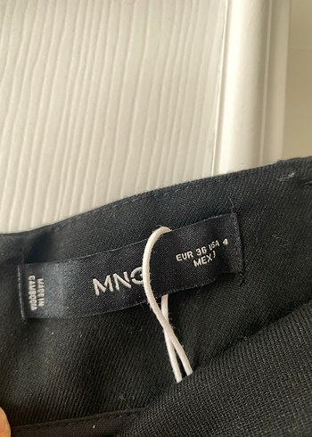 Siyah Piliseli Mini Etek - Görsel 4