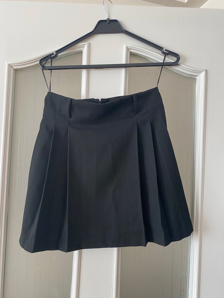 Siyah Piliseli Mini Etek - Görsel 3