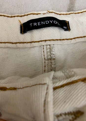 Trendyol & Milla Beyaz Bol Kesim Midi Boy Kadın Kot Pantolon
