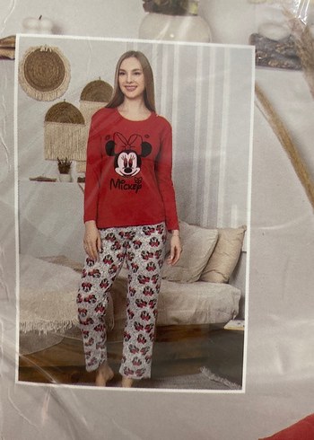 Diğer Kırmızı Mickey Mouse Desenli Kadın Pijama Takımı