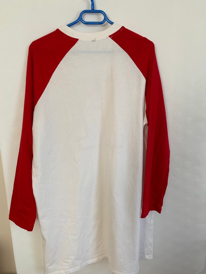 Kırmızı Kollu Beyaz Spor Tunik - Görsel 5