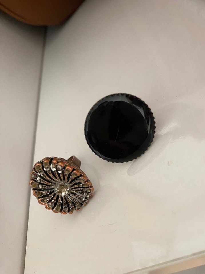 Kadın Vintage Siyah Desenli yüzük modelleri - Görsel 3
