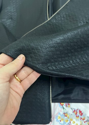 Siyah Fermuarlı Kadın Ceket - Görsel 5