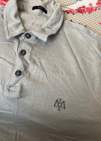 Gri Düğmeli Kısa Kollu Polo Tişört - Görsel 2