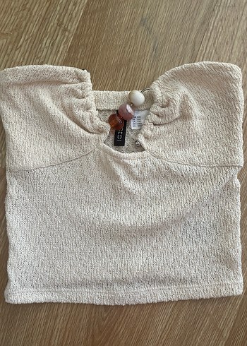 Straplez Crop