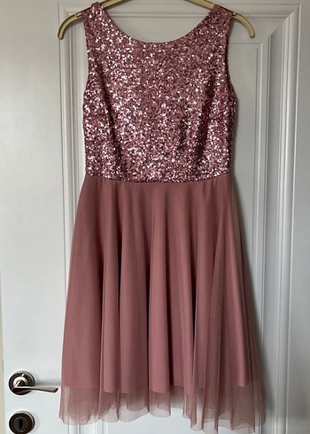 Pullu Üstü ve Tül Detaylı Pembe Midi Abiye