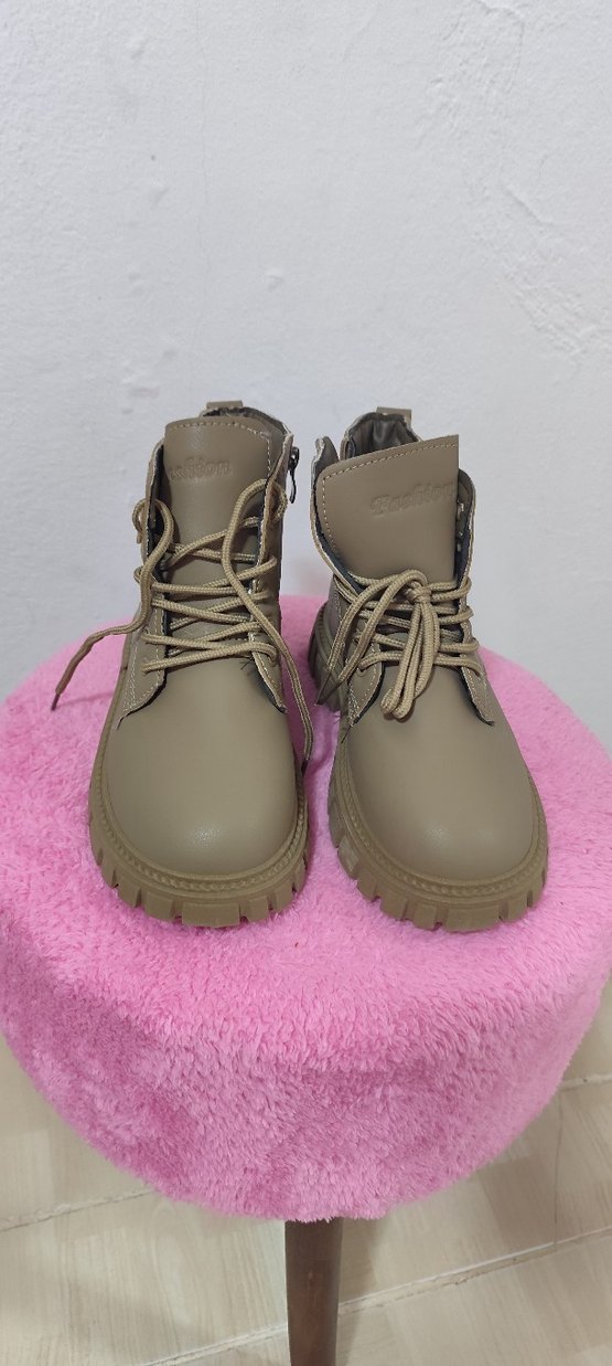 Kahverengi Süet Tokalı Blok Topuk Kadın Bot - Görsel 2