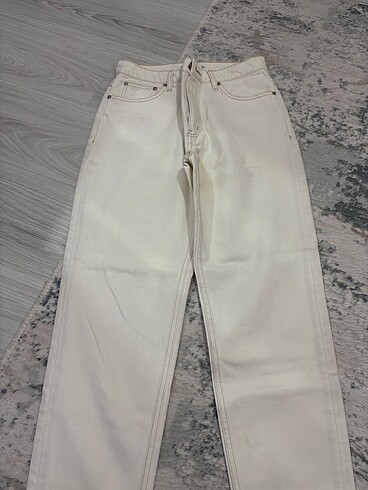36 Beden Mango beyaz yumuşak pantalon