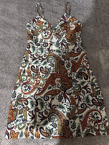 Yazlık desenli mini elbise