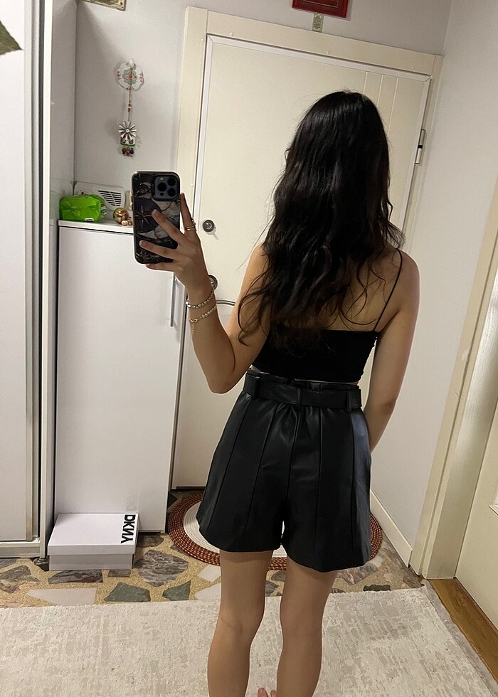 Koton deri siyah şort - Görsel 3
