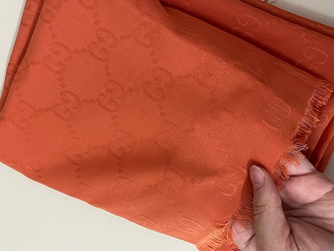 Diğer gucci şal