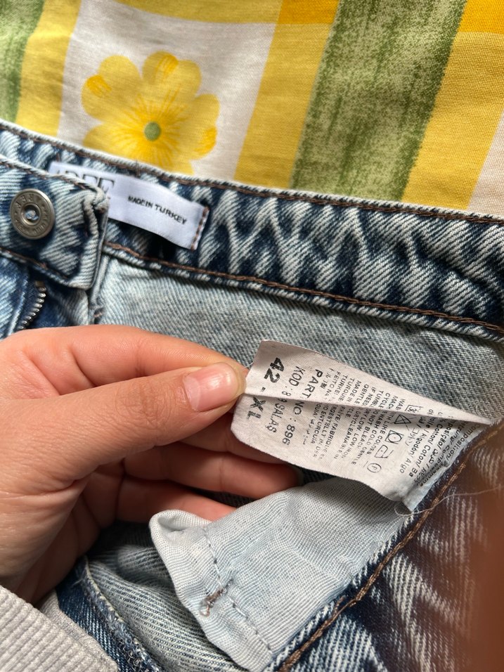 Gri Batik Desenli Salaş Kadın Kot Pantolon - Görsel 5