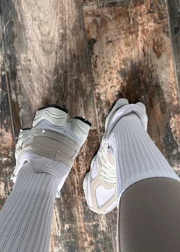 New Balance 9060 Beyaz 38 - Görsel 4