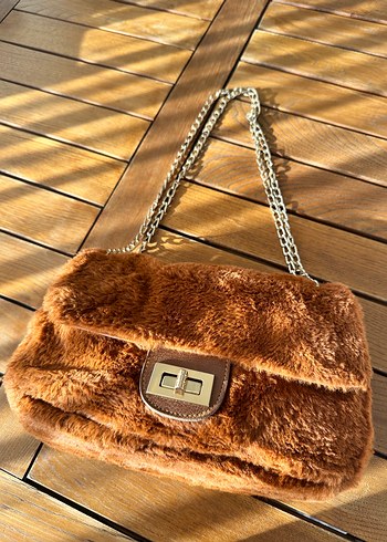 Zincir Detaylı Kahverengi peluş Çanta - Görsel 5