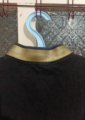 Giorgio Armani Siyah V-Yaka Kısa Kollu Erkek Polo Tişört - Görsel 3