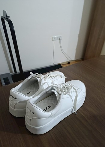 Beyaz Minimalist Lufian marka Sneakers - Görsel 3
