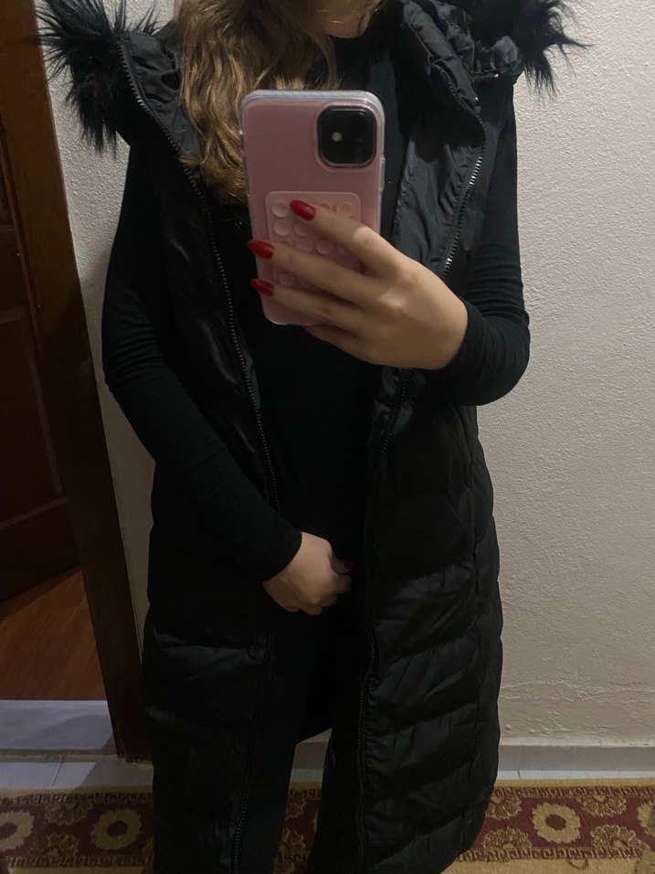 Siyah Uzun Kürklü Kadın Yelek - Görsel 2