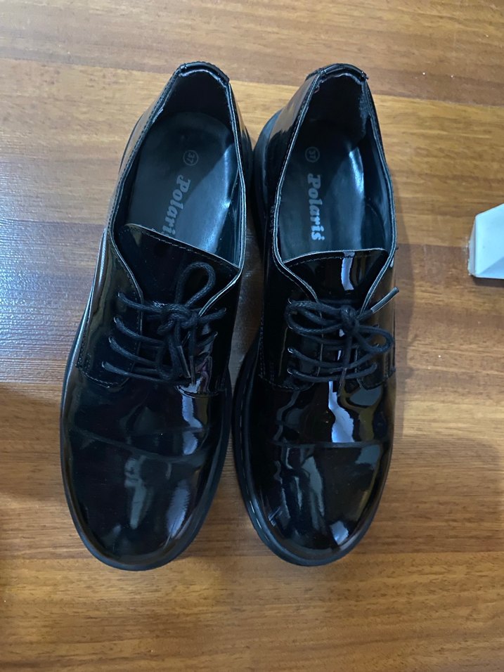 Parlak Siyah Rugan Topuklu Kadın Oxford - Görsel 2