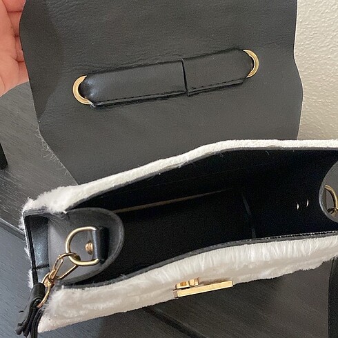 Kadın tüylü askılı çanta - Görsel 3