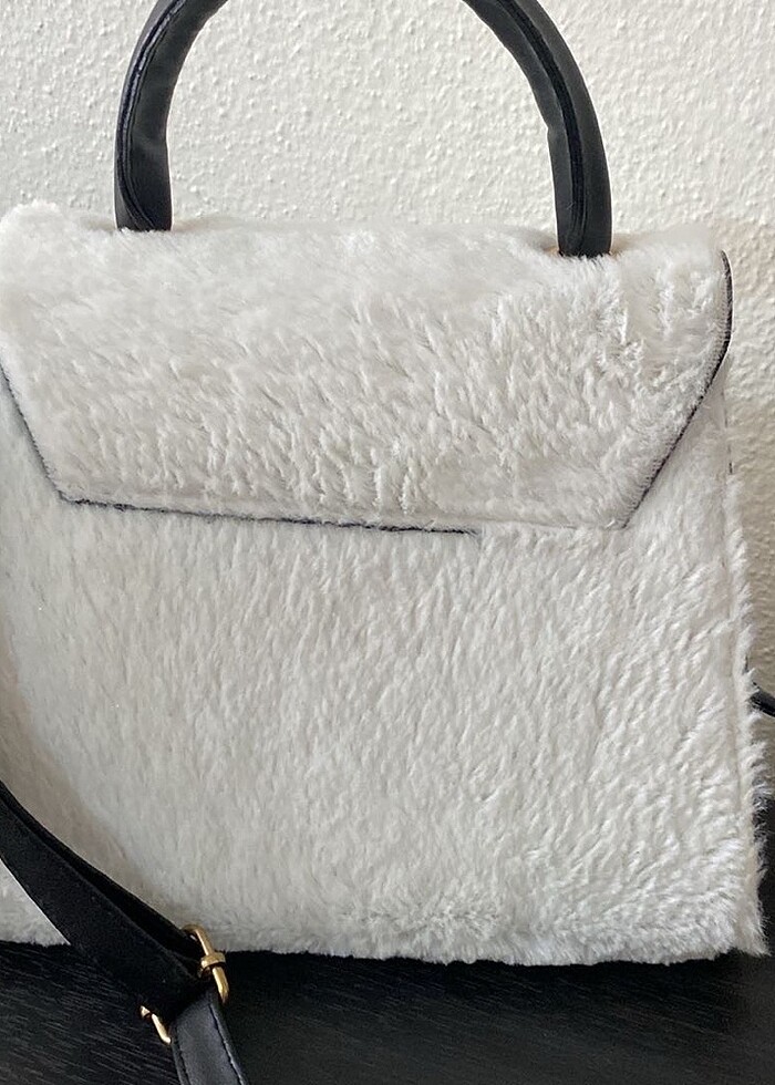 Kadın tüylü askılı çanta - Görsel 2