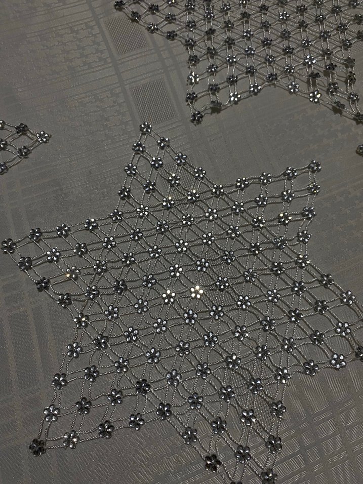 Gümüş Renkli Yıldız Motifli El İşi Dekor - Görsel 2