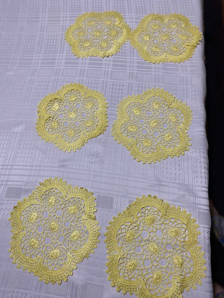 Sarı dantelli oda takımı - Görsel 4